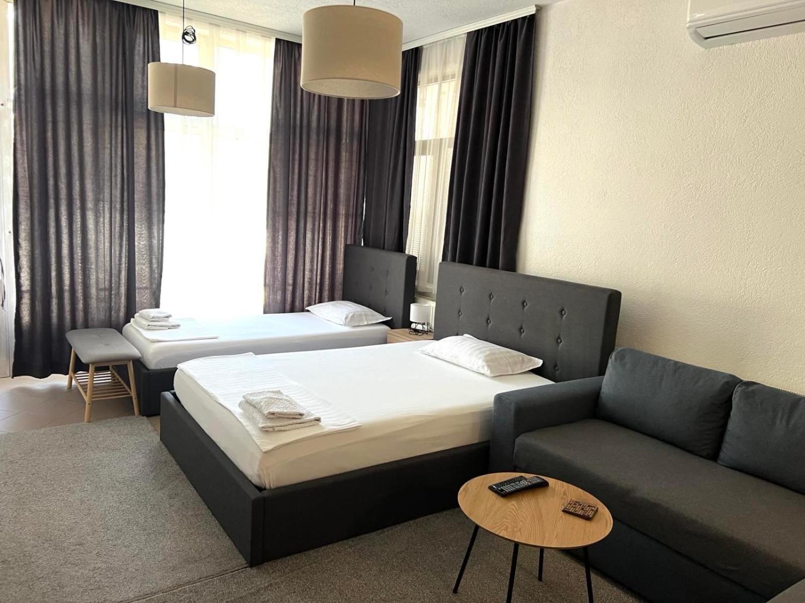 Friendly Rent Apartment Prishtinë Ngoại thất bức ảnh